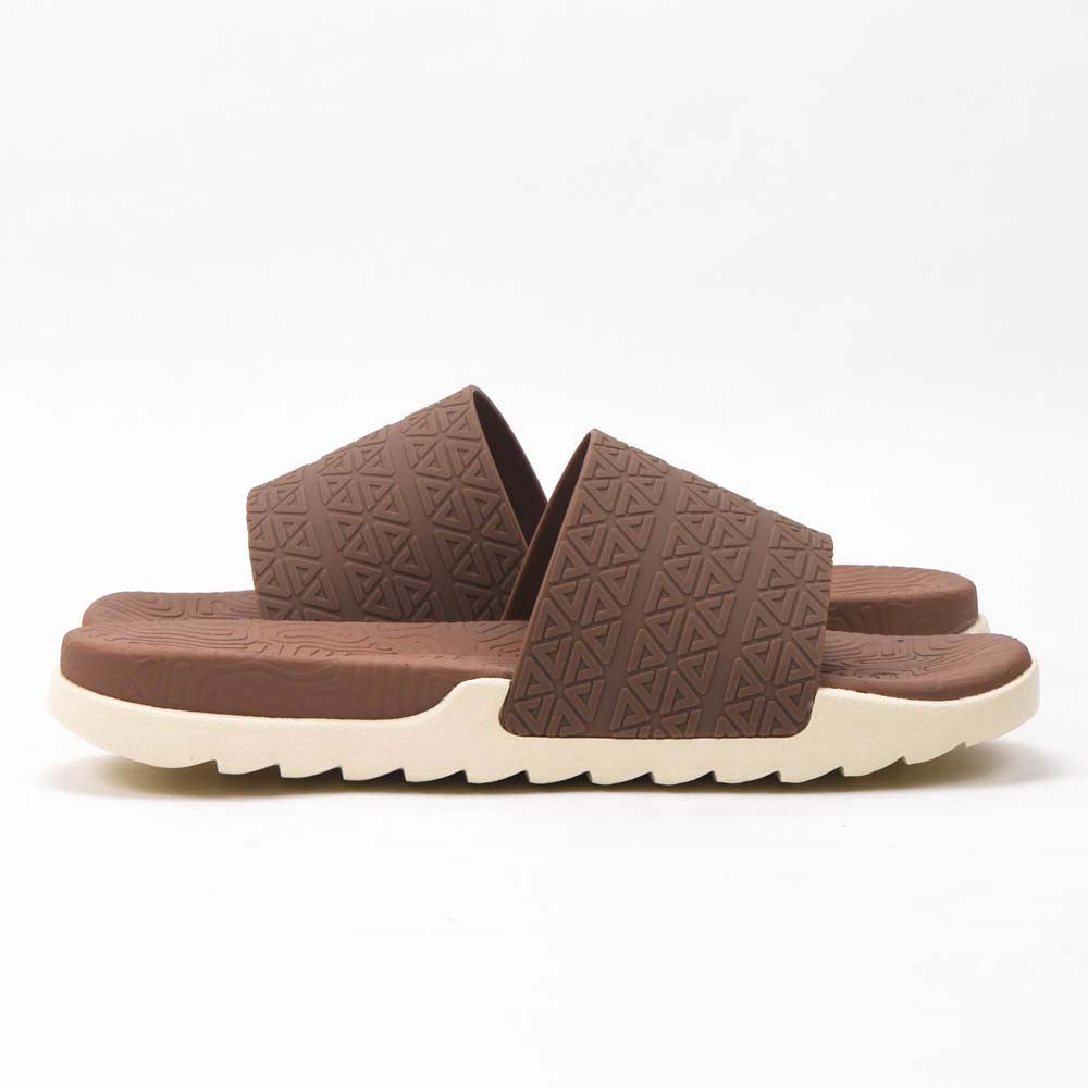 Peak Slippers Brown E02767L-00R2