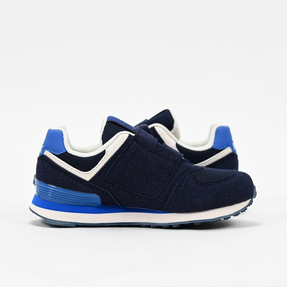 PEAK FOOTWEAR