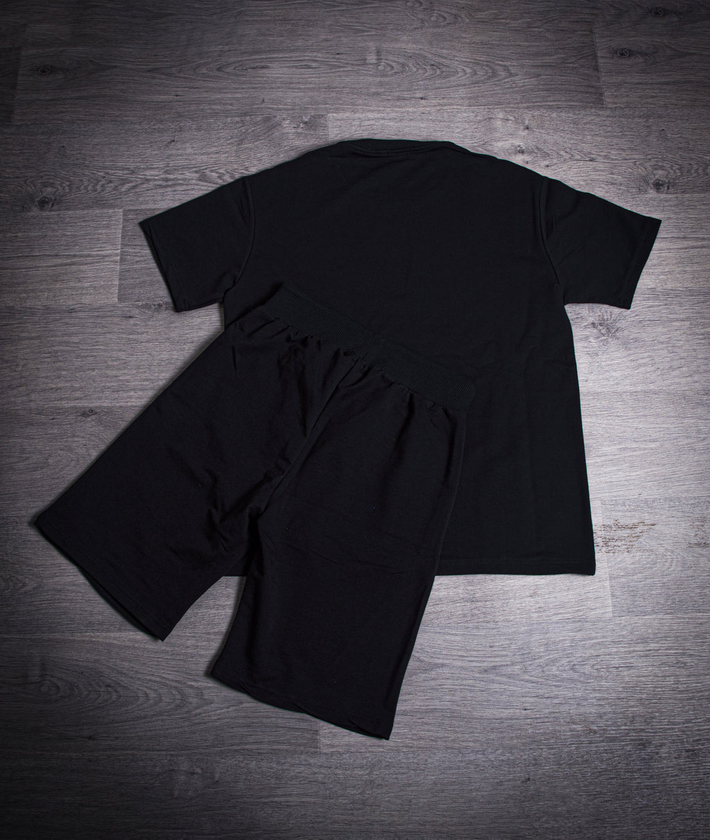 مجموعة سوداء *استمتع بالصمت الإبداعي*