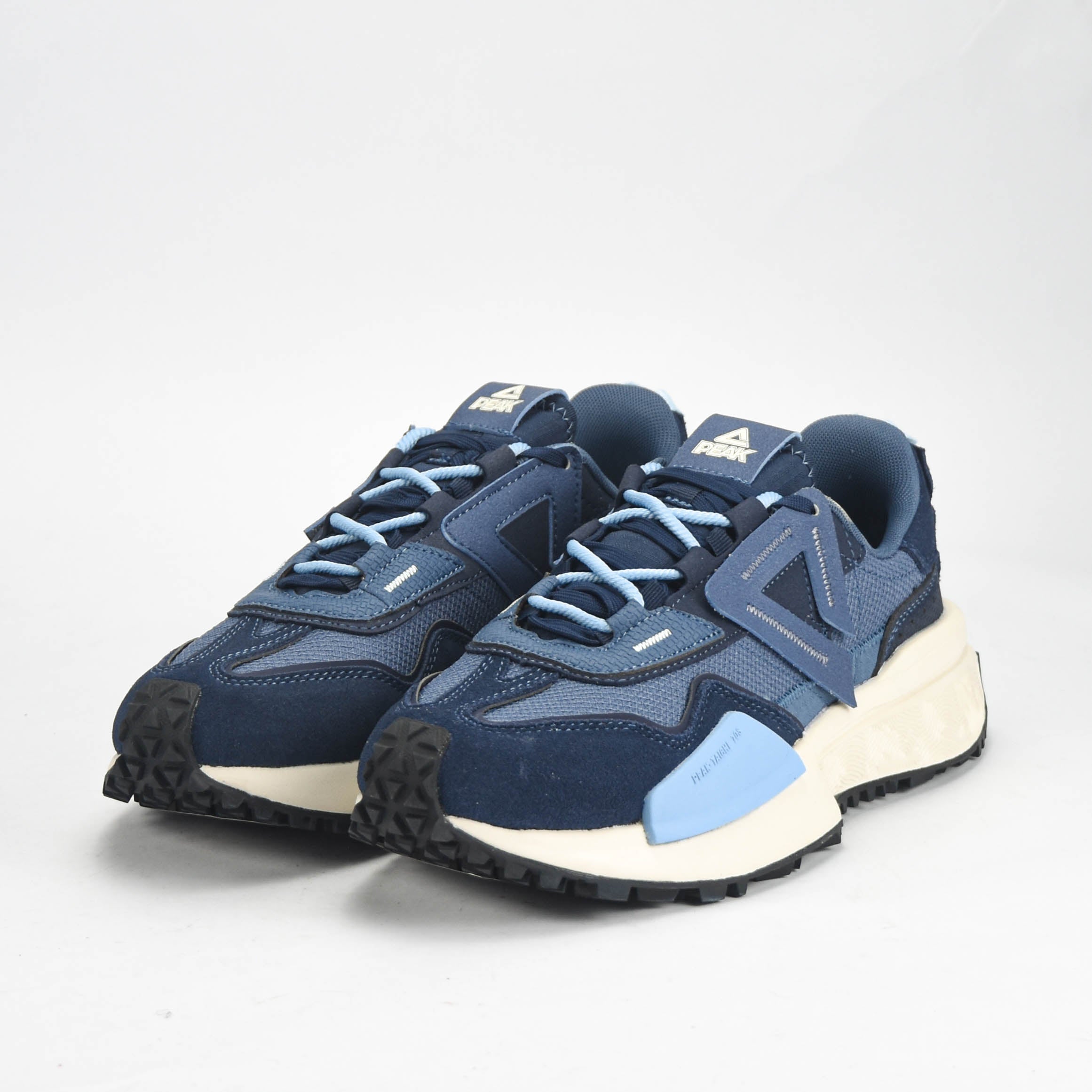 PEAK SHOES ET31497E-00CN