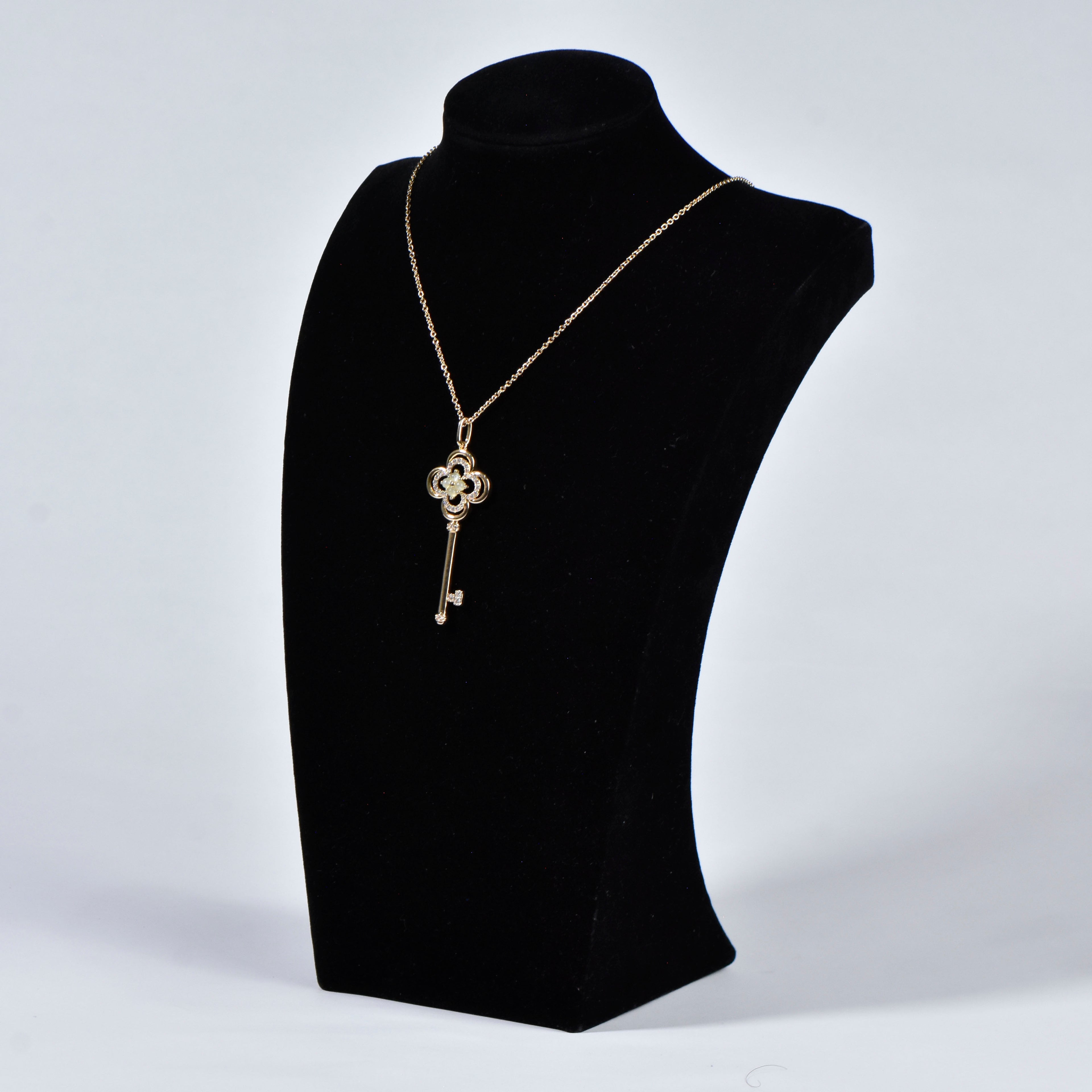 UNLOCKED AQUAMARINE NECKLACE