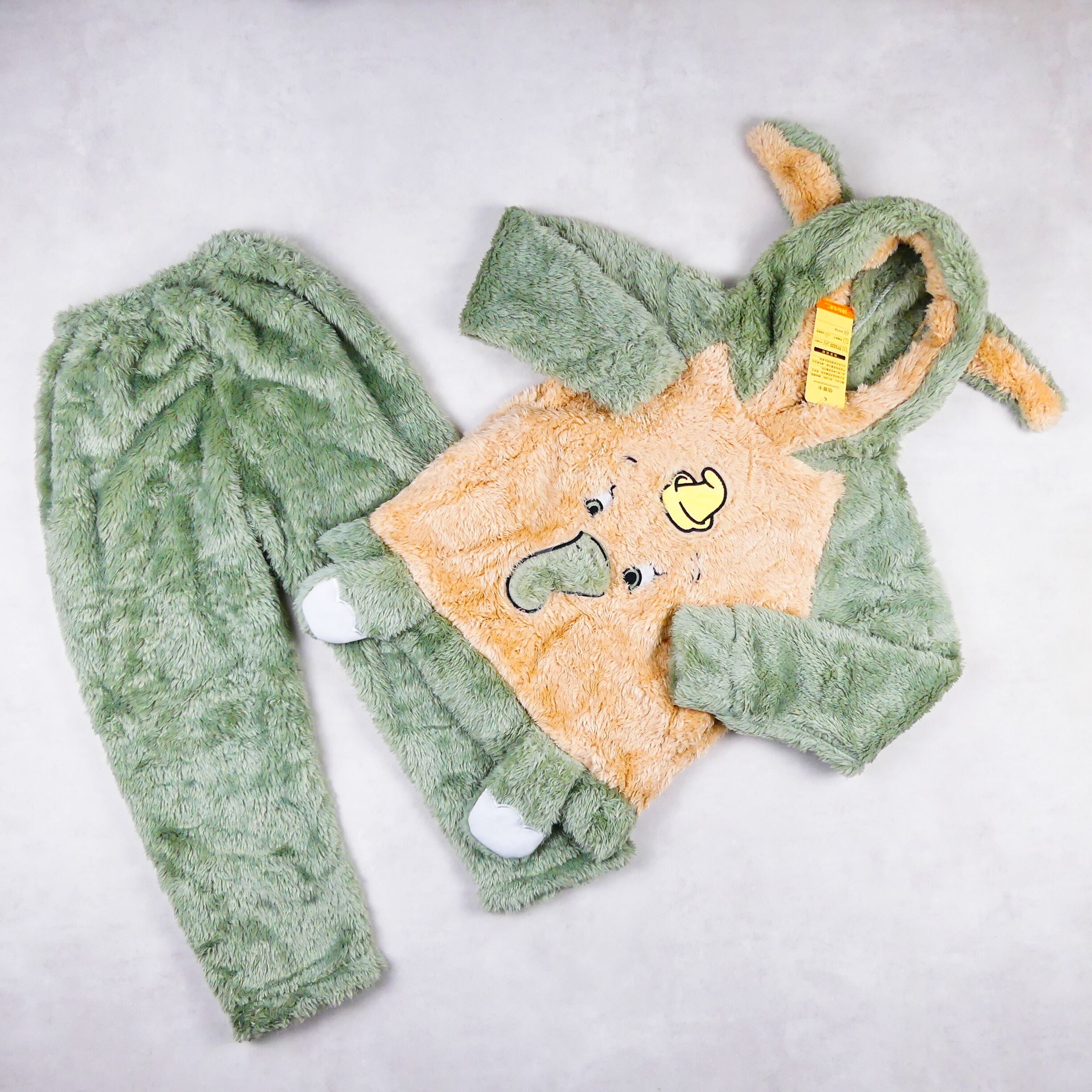 pyjama fourrure vert et beige (motiFe elephant) 4463