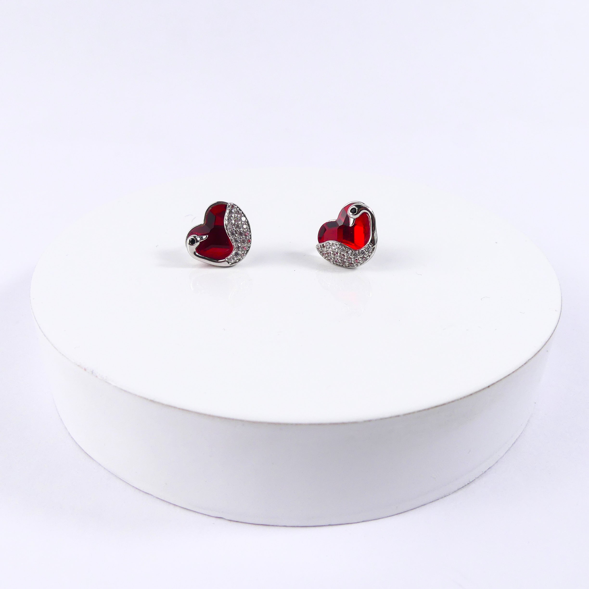 boucle d'oreille coeur rouge