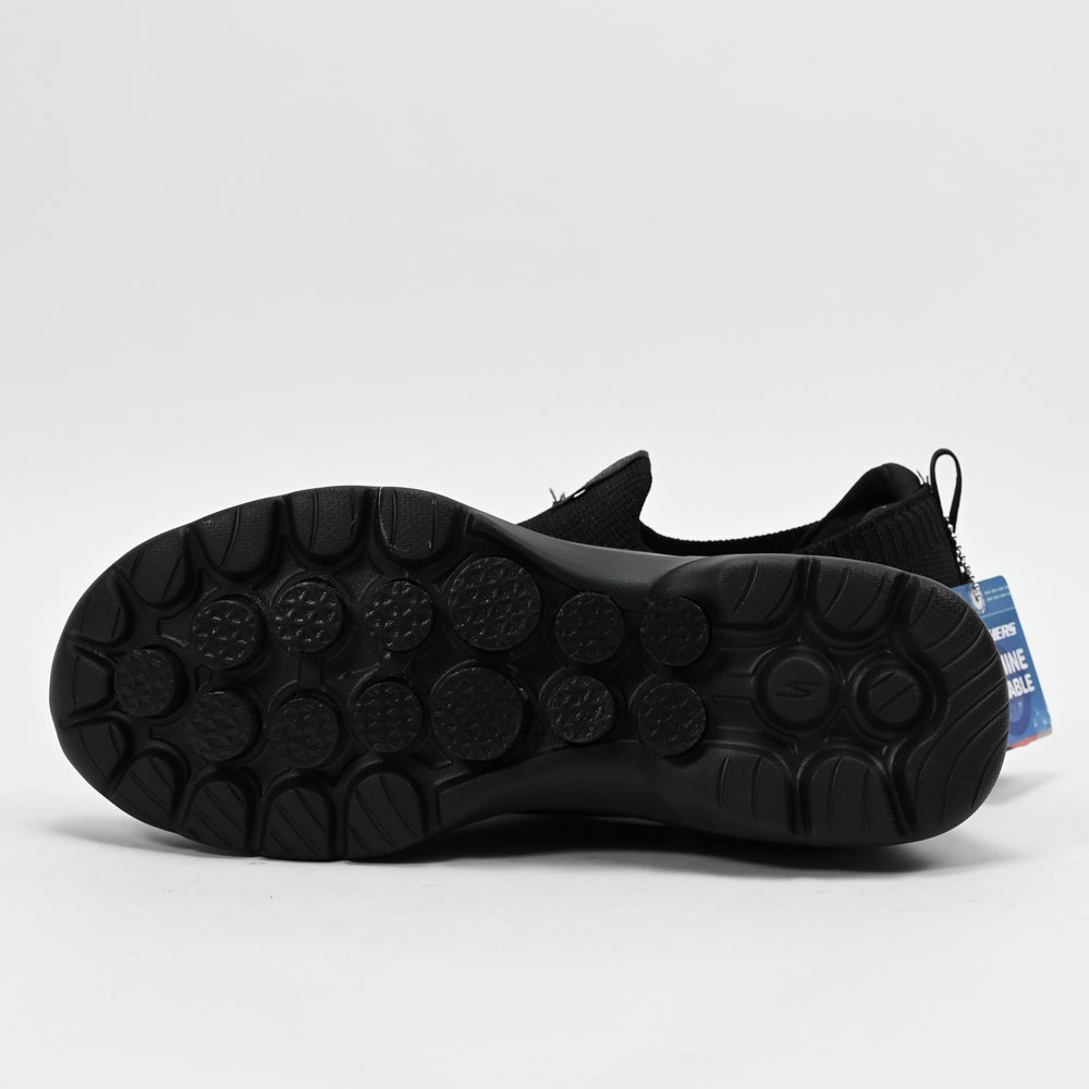 Skechers GO WALK 6 – Vibrant Smile Walking Shoes