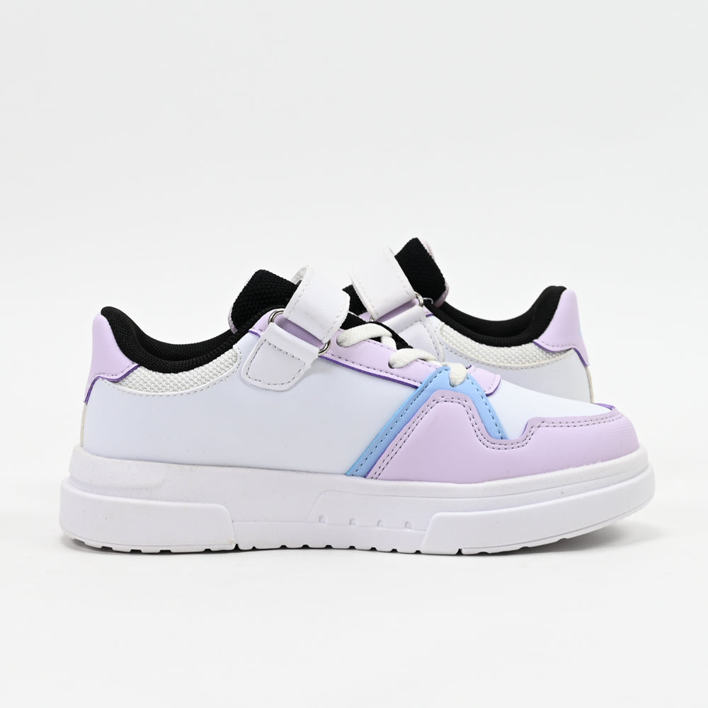 PEAK FOOTWEAR