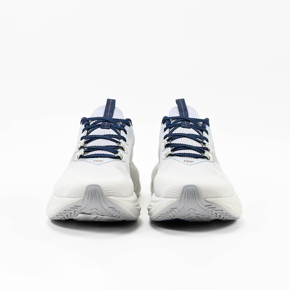 PEAK SHOES