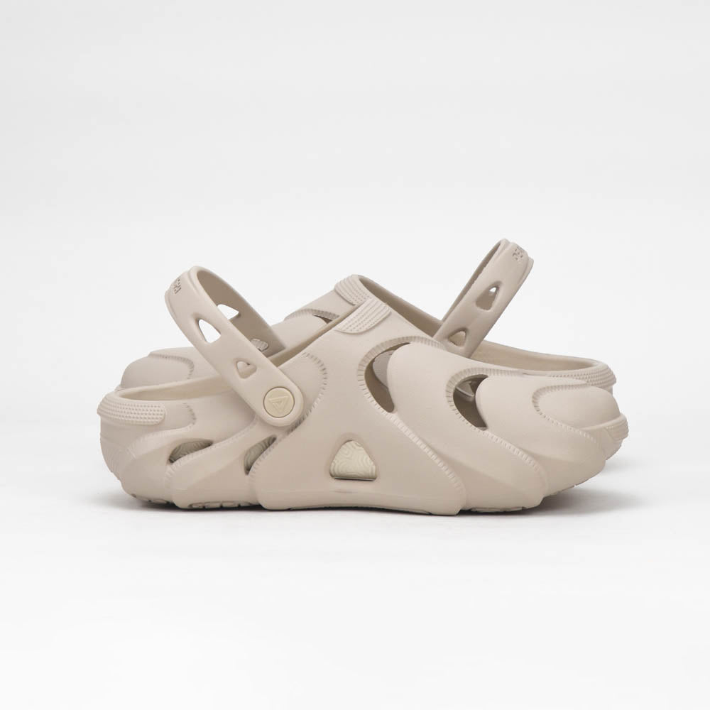 PEAK SLIPPERS SANDALS BROWN ET42811L-Y711