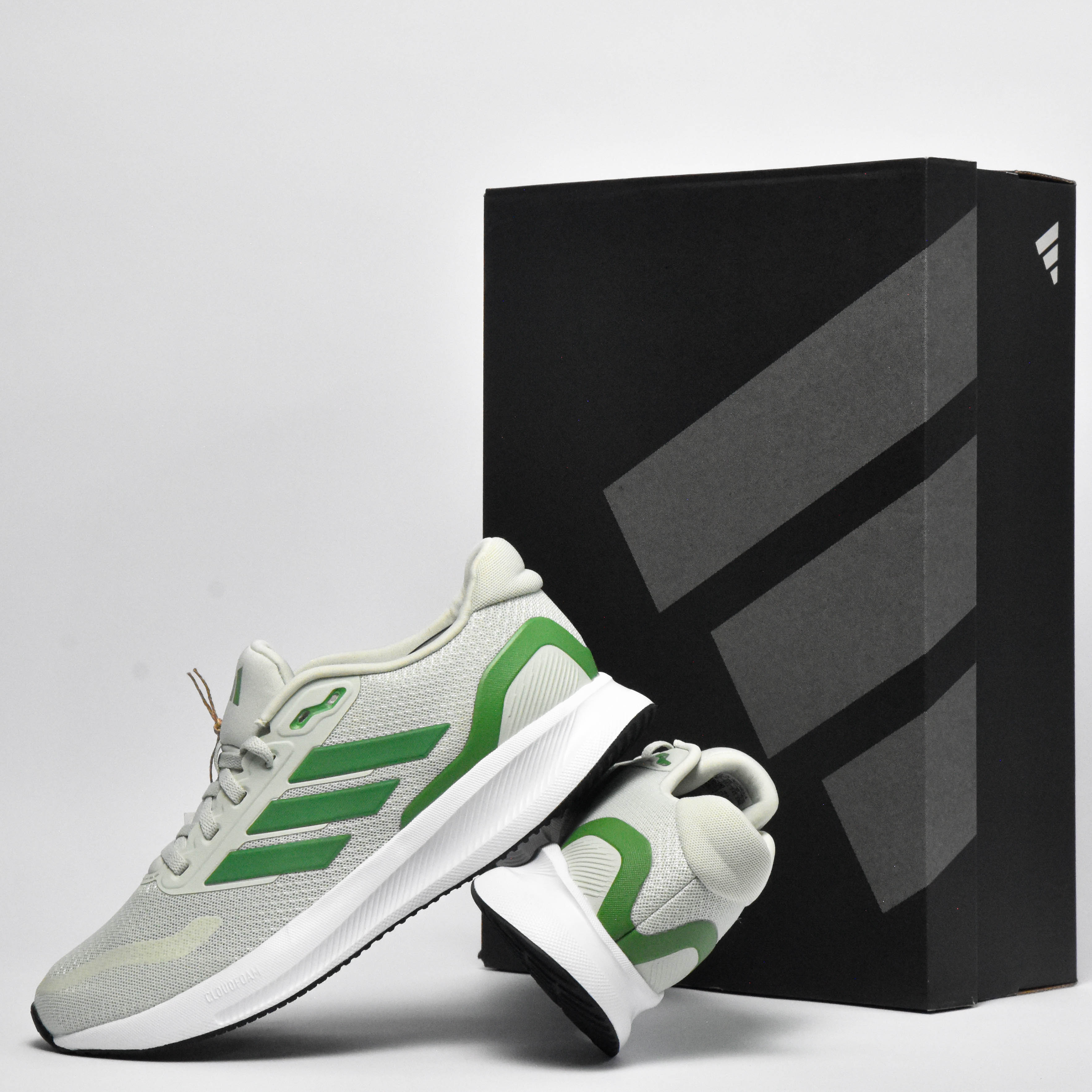 حذاء أديداس ران فالكون 5 دبليو