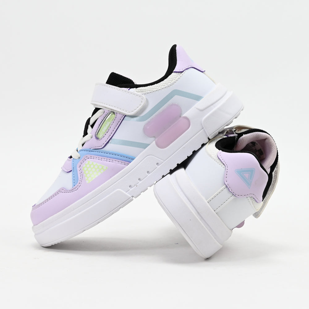 PEAK FOOTWEAR