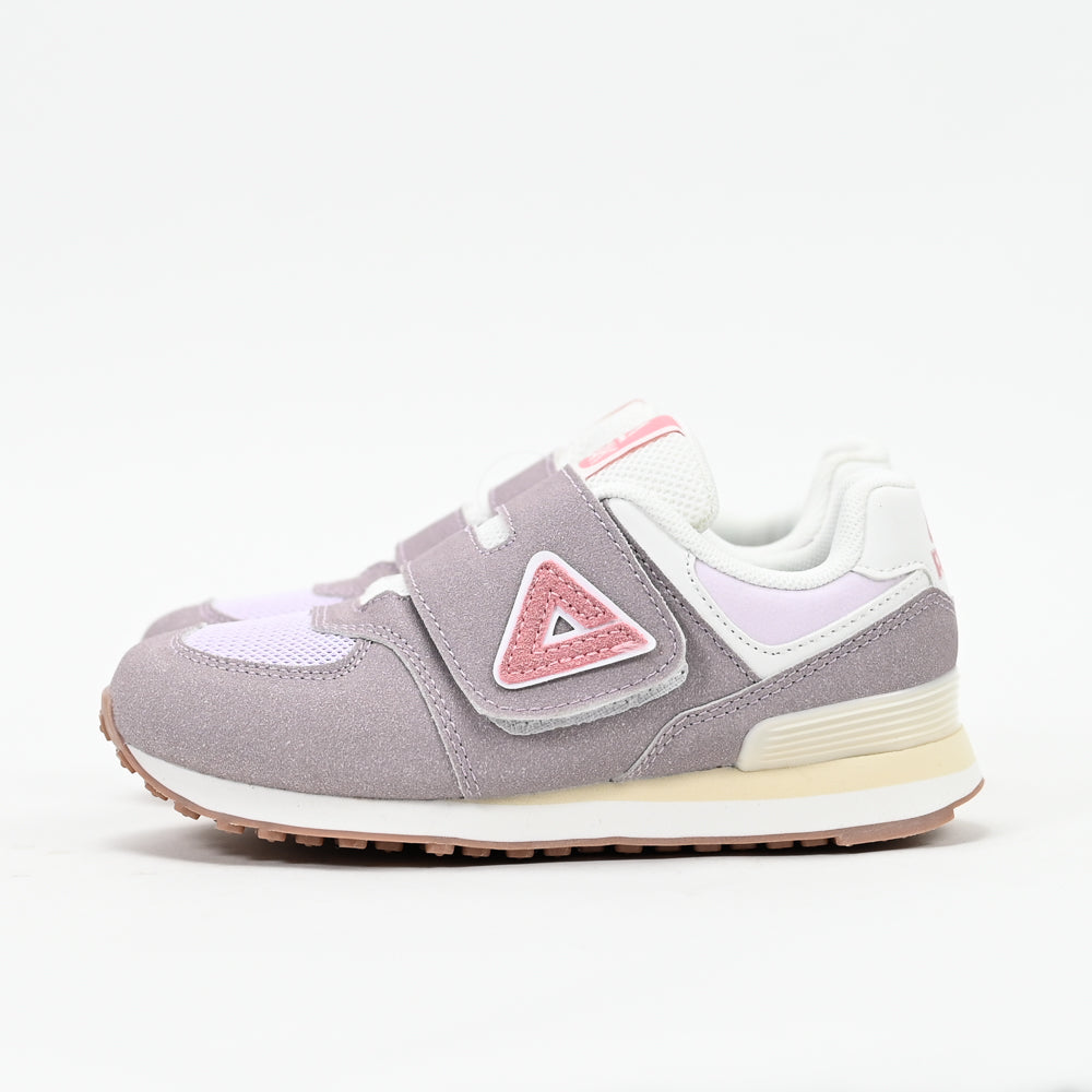 PEAK FOOTWEAR