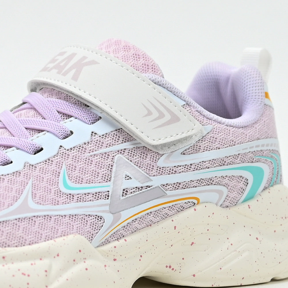 PEAK FOOTWEAR
