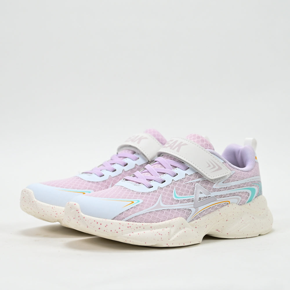 PEAK FOOTWEAR