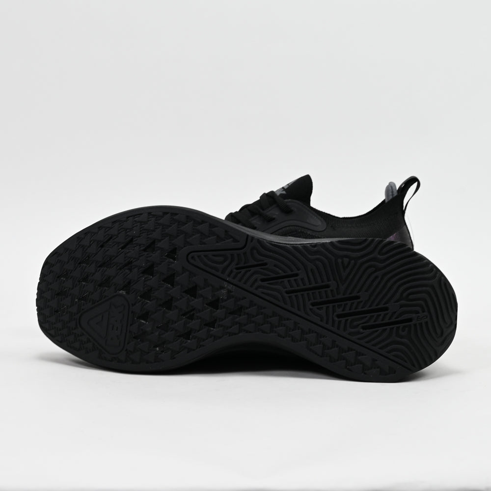 PEAK FOOTWEAR