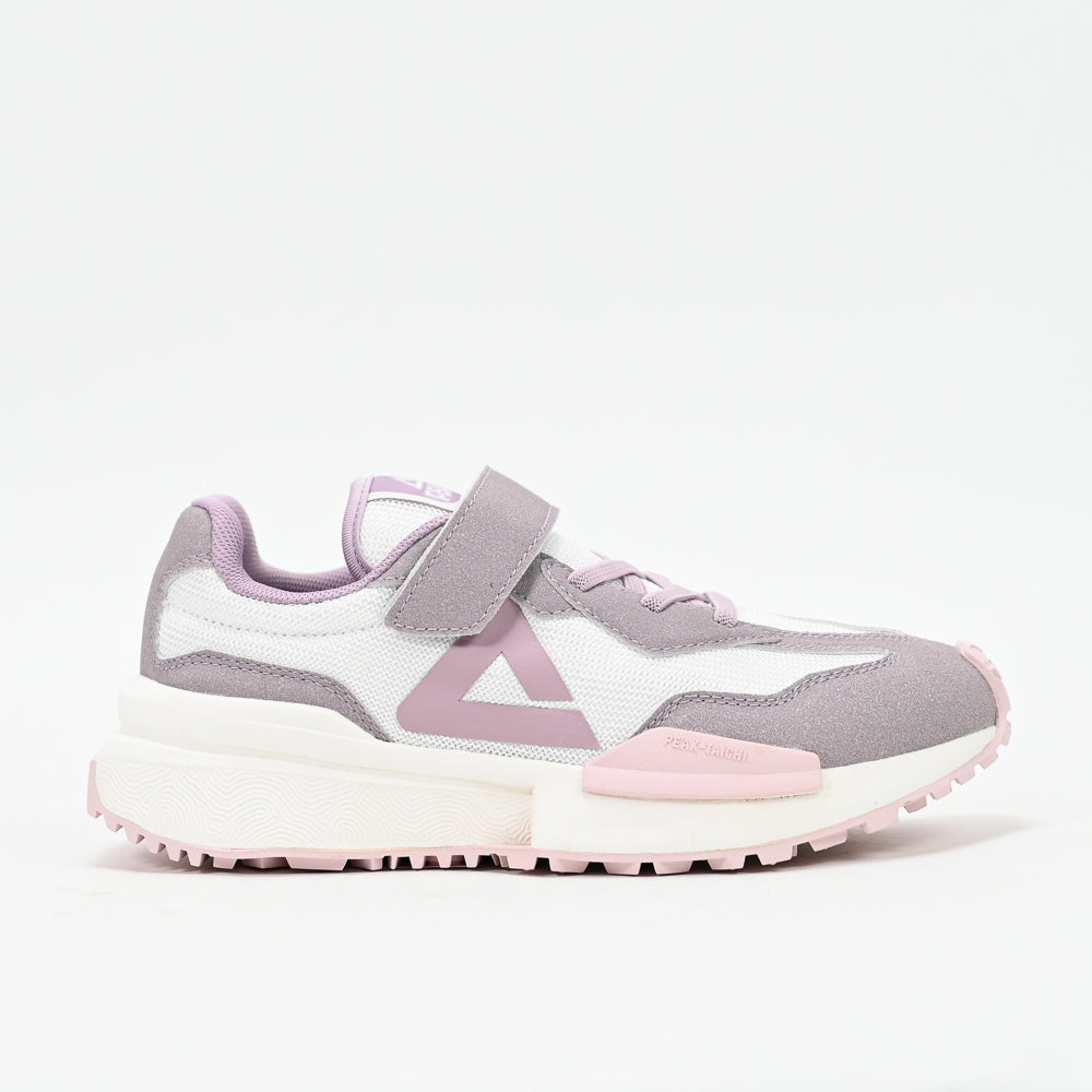 PEAK FOOTWEAR