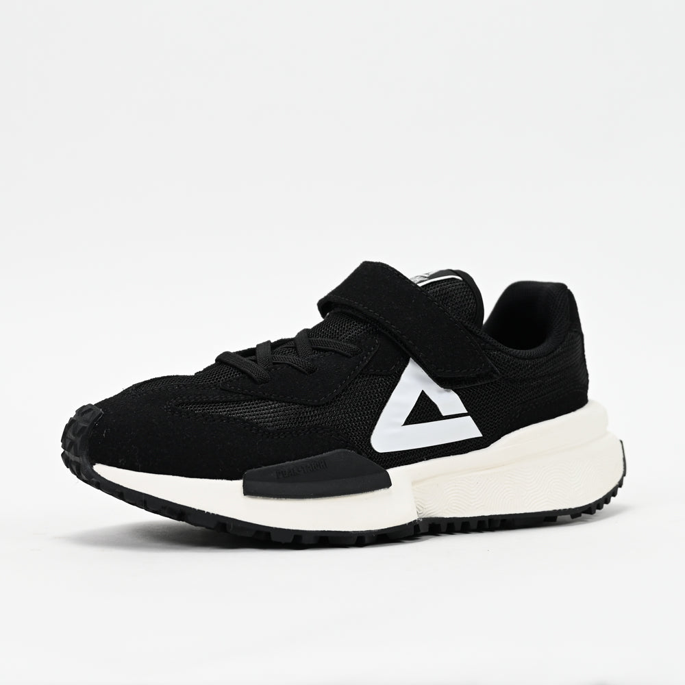 PEAK FOOTWEAR