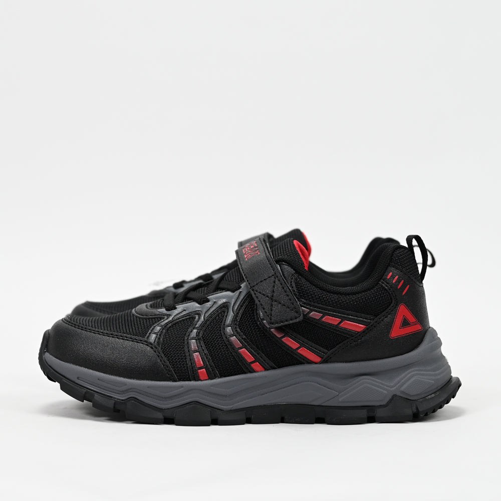 PEAK FOOTWEAR