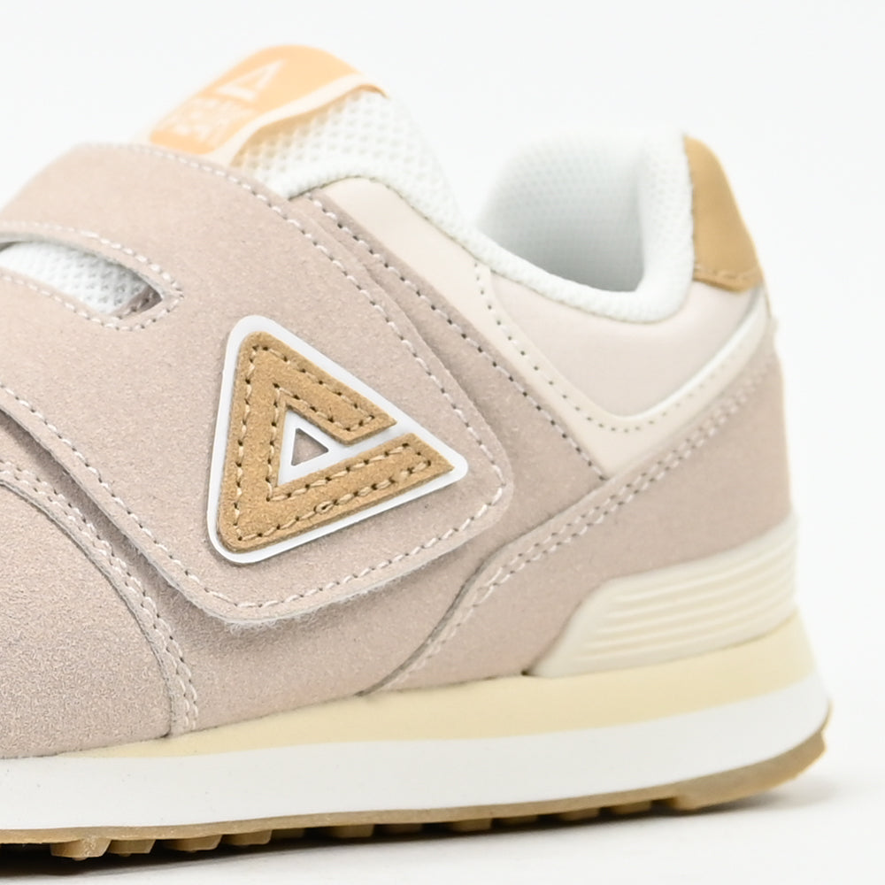 PEAK FOOTWEAR