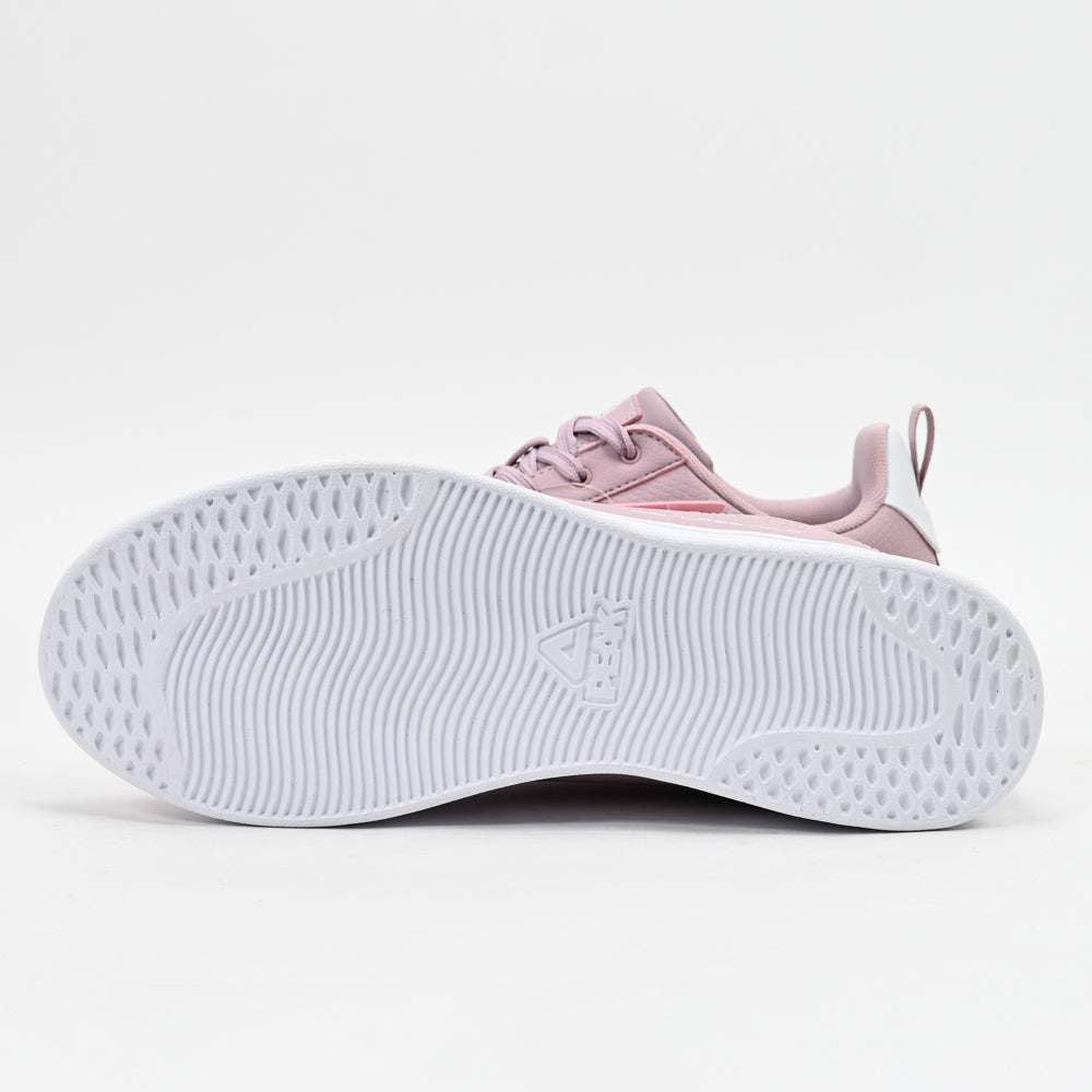 PEAK FOOTWEAR