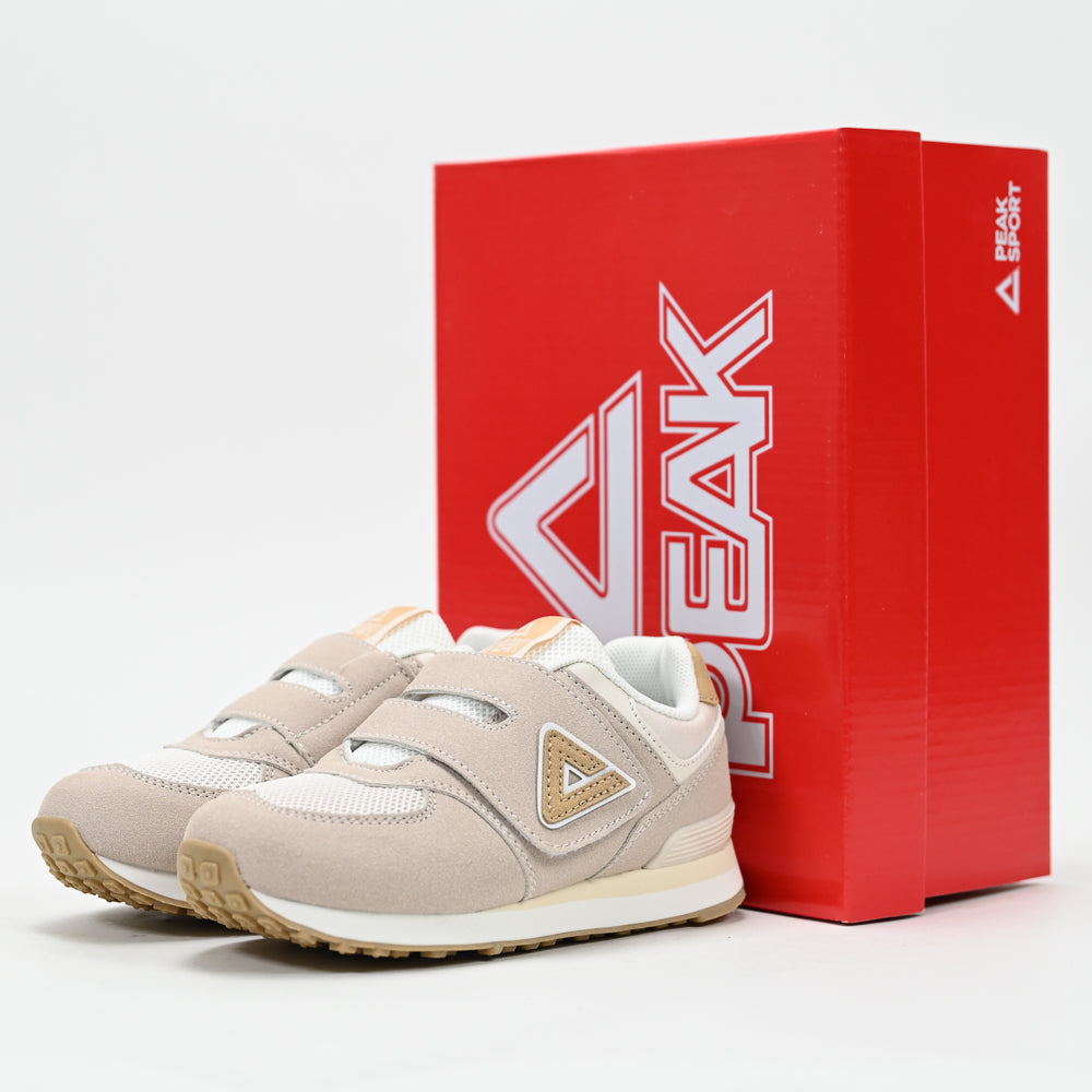 PEAK FOOTWEAR